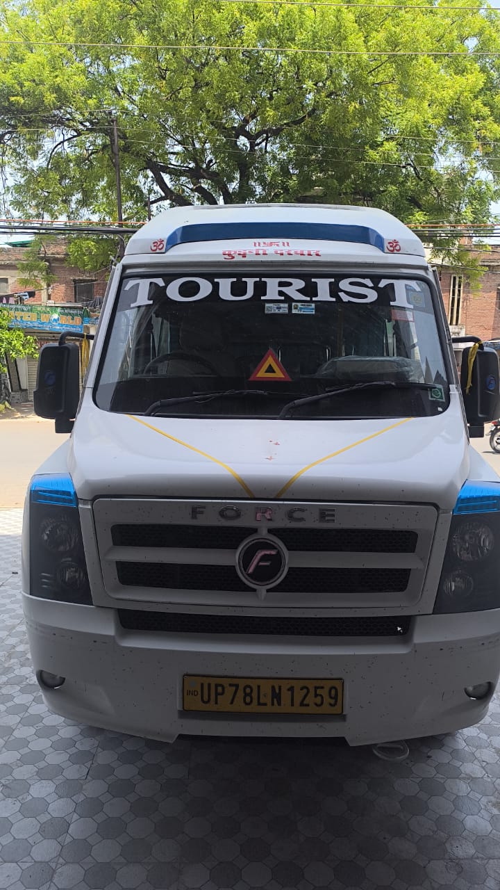 Tempo Traveller for Events